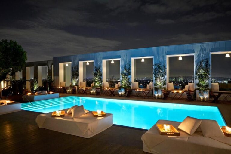 Valorian Hotel